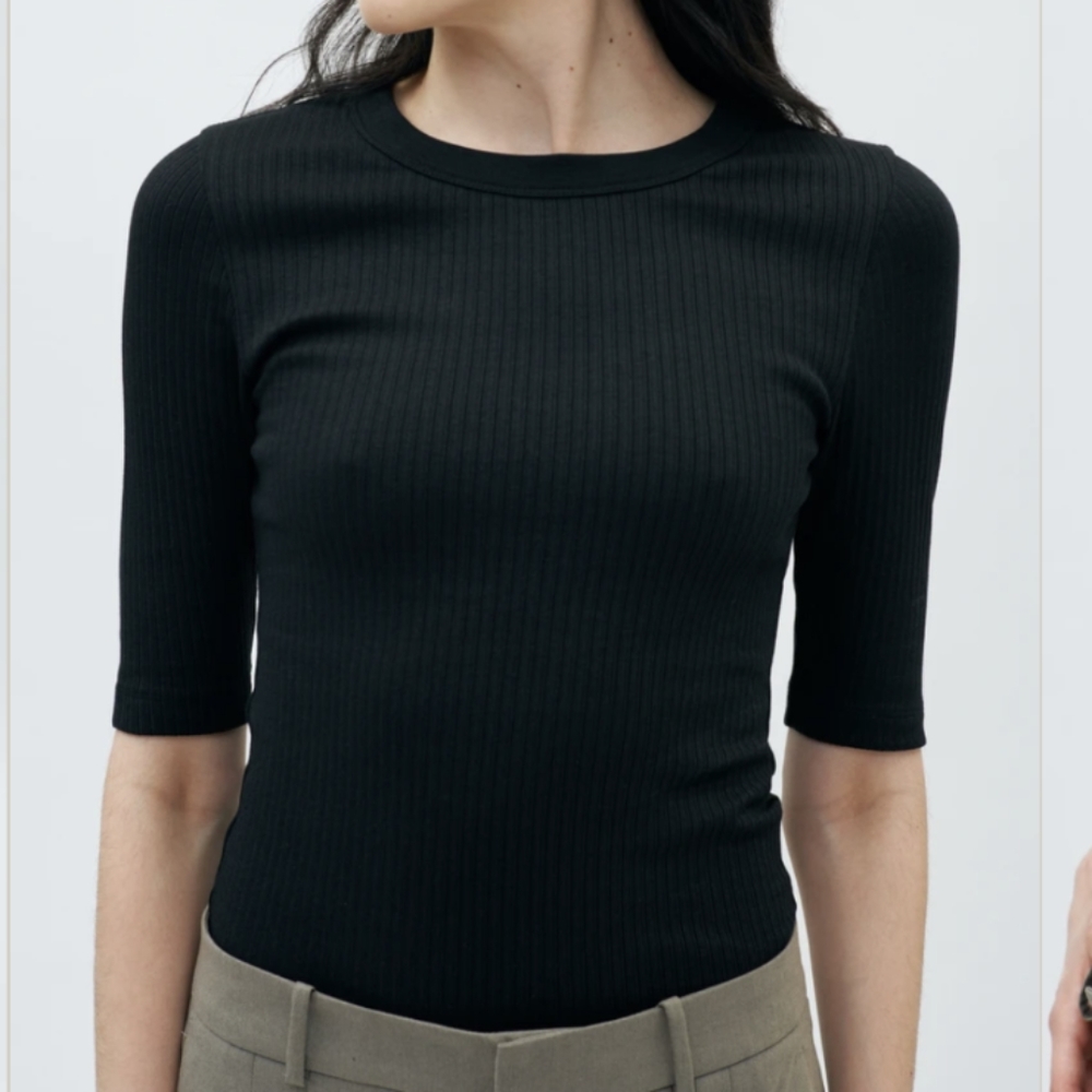 Kotn ribbed fitted crew